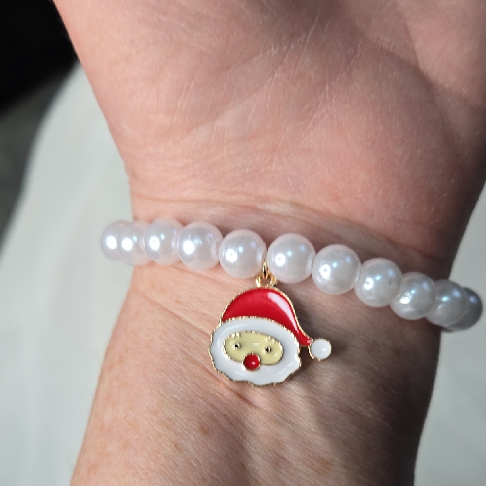 Santa Charm Pearly Bracelet